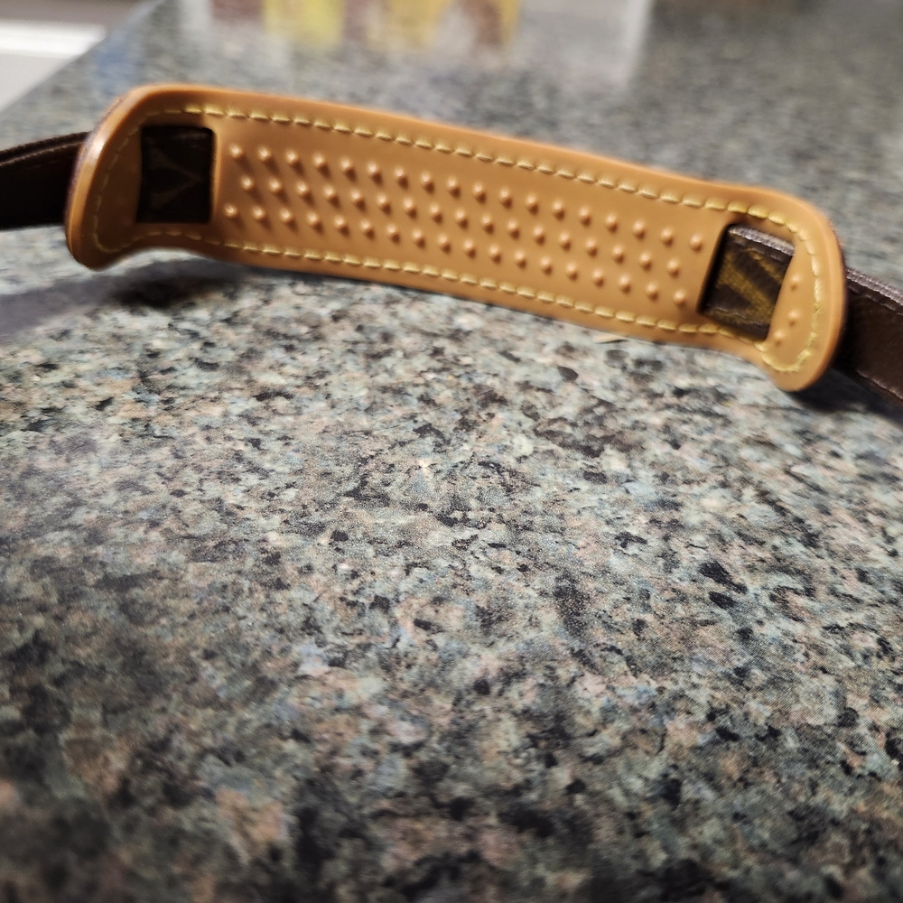 Louis Vuitton Brown Monogram Crossbody Bag - Picture 5 of 11
